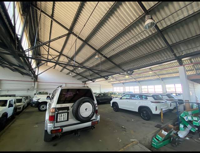 2,917M² WAREHOUSE TO LET IN PAARDEN EILAND